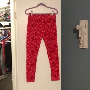 ⚡️24 SALE⚡️ LulARoe v-Day leggings! TC